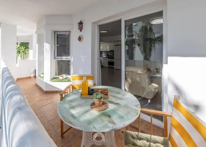 Cozy Pearl In Puerto Banus