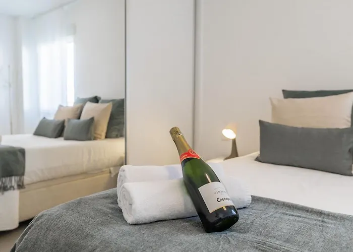 Cozy Pearl In Puerto Banus