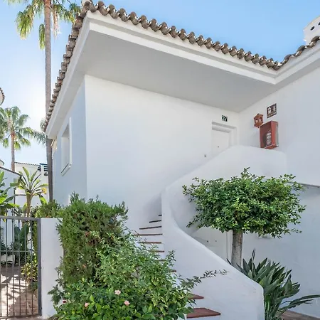 Cozy Pearl In Puerto Banus Daire Marbella