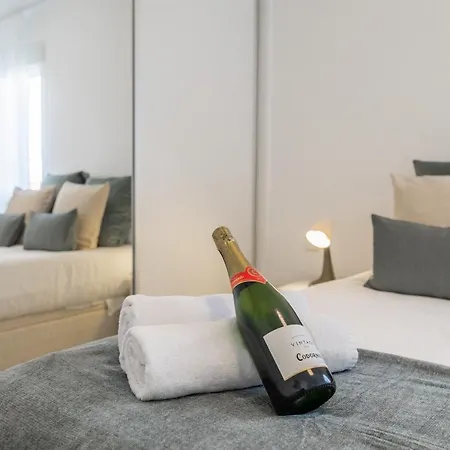 Cozy Pearl In Puerto Banus